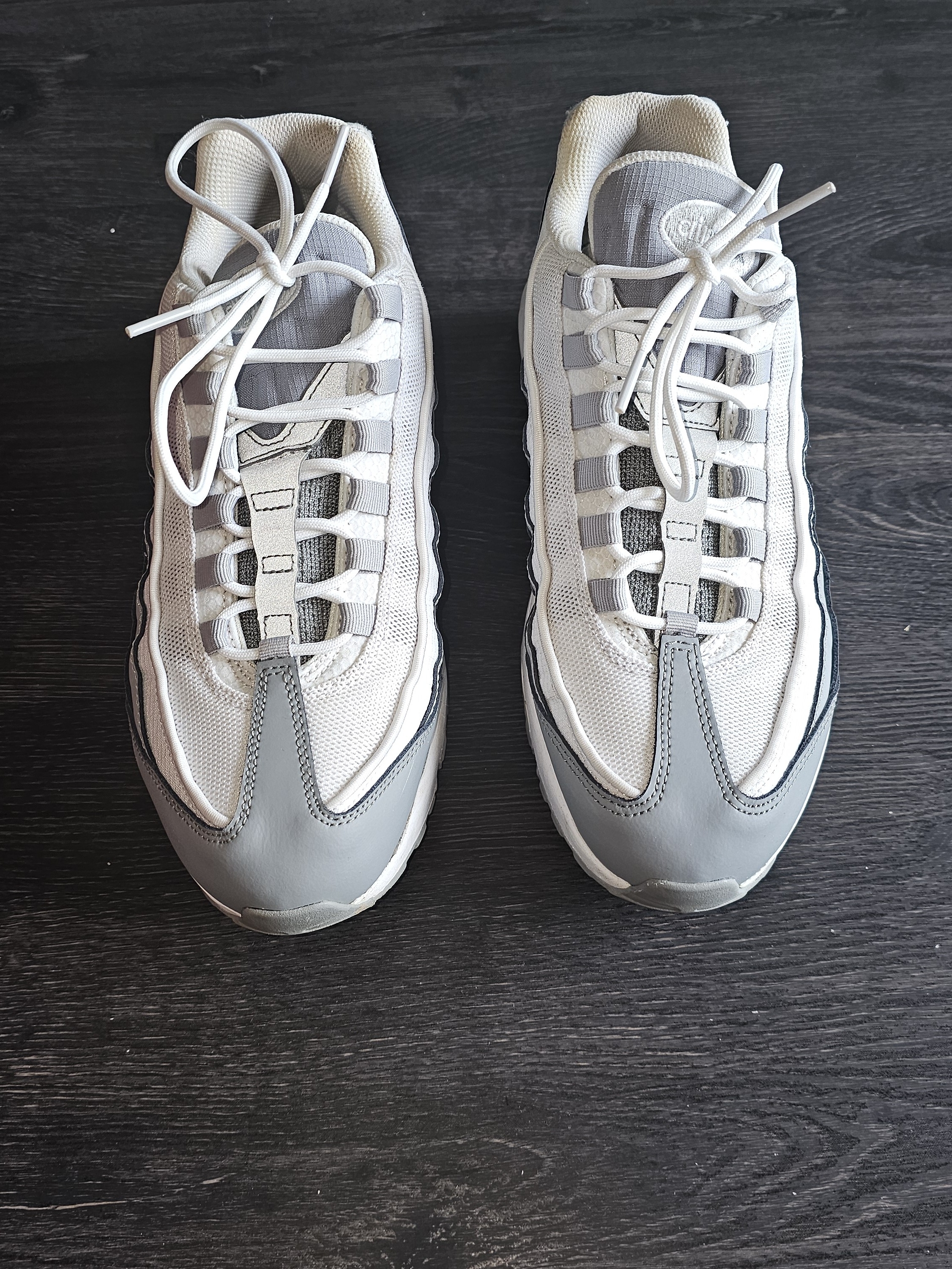 Women's Lightweight Grey & White Athletic Sneakers